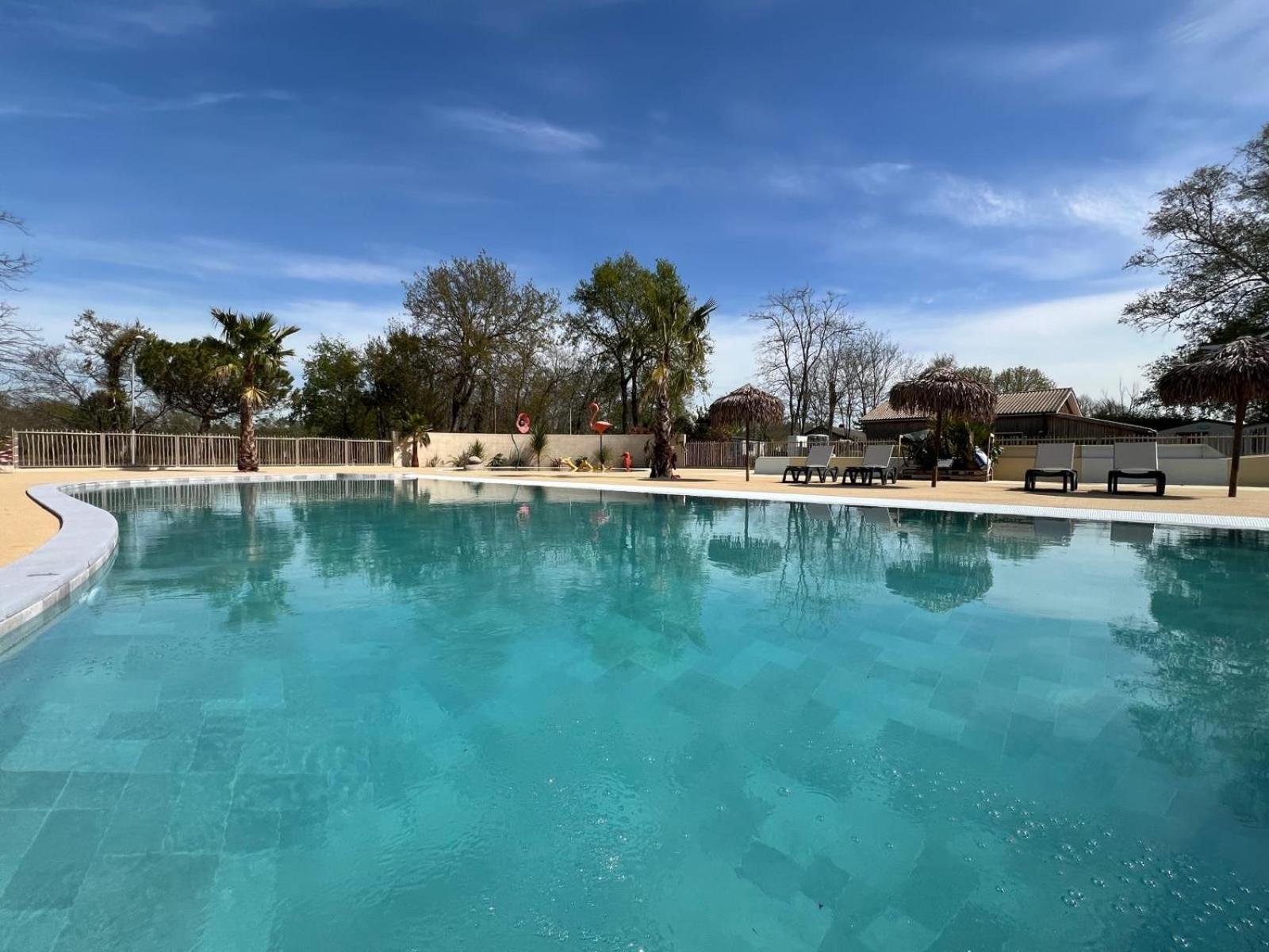 הורטין Camping Les Ourmes מראה חיצוני תמונה